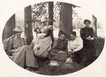 Ladies reading, 1890